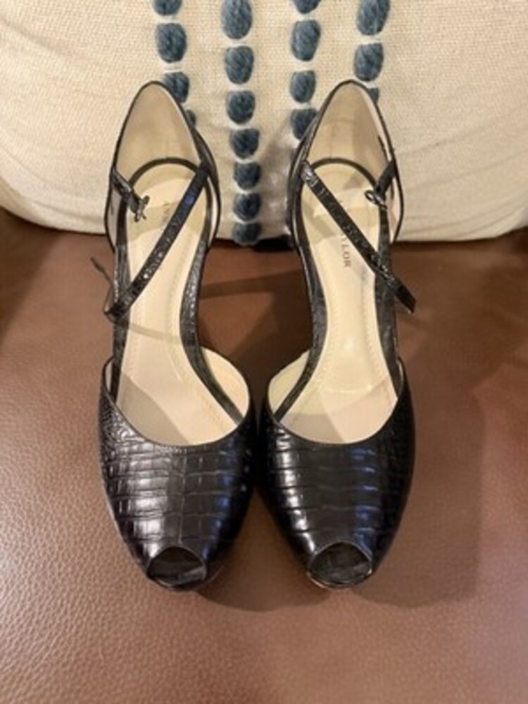 Ann Taylor Women's Leather Heels 7.5